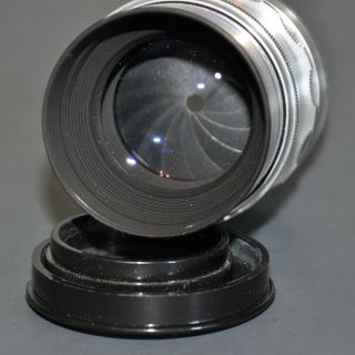 Meyer - Optik Gorlitz Trioplan 2.  8/100 Exakta Lens Box Both Lens Caps 8