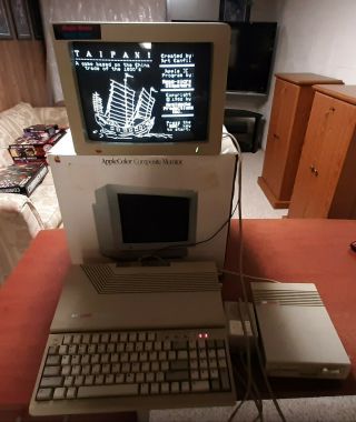 Vtech Laser 128 Apple Iic Clone Computer Console W/ Monitor & 2nd Drive