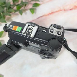 Vintage NIKON Coolpix 5000 5 Mega Pixels Digital Black Camera w/ Strap & Battery 6