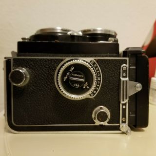 Rolleiflex 2.  8c 80mm Carl Zeiss lens 6x6 TLR camera 3