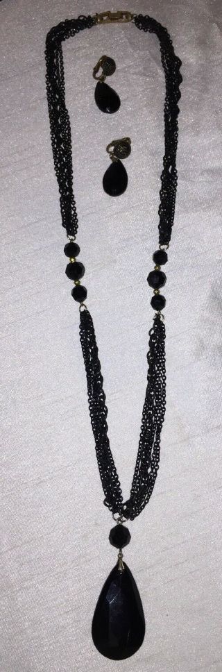 Vintage TRIFARI Oval Black Onyx Gold Tone Pendant Necklace & Clip Earrings Set 6