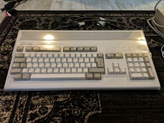 Ultimate Commodore Amiga 1200 Set (must)
