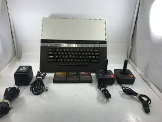 Atari 1200xl Serviced/retrobrite Plastic W 3 Games/2 Joysticks/av Cable Power