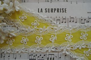 1y Vtg Yellow Wht Flwr Venise Schiffli Applique Lace Ribbon Trim Jacquard French