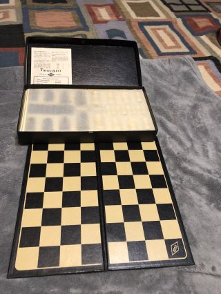 Old Vtg LOWE Magnetic Staunton CHESS SET Weighted Unbreakable Game Chessman 4