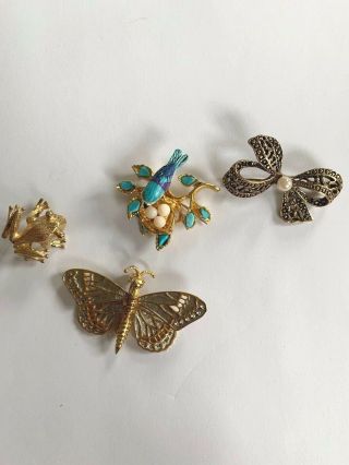 Set Of 4 Vintage Gold Plated Pins