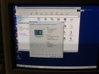 Gateway 2000 P5 - 100 PC System with Vivitron 15 Monitor 4