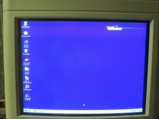 Gateway 2000 P5 - 100 PC System with Vivitron 15 Monitor 5