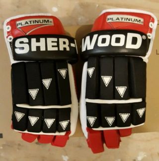 Sher - Wood 5055 Hockey Gloves 14.  5 " Vintage Chicago Blackhawks