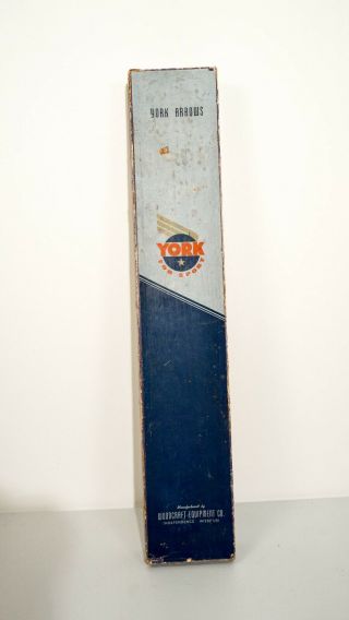 19 Vintage York Cedar Wood Arrows W Box Real Feather Target Tips Archery 40s 50s