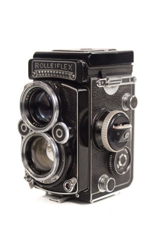 Rolleiflex 2.  8 F w/Carl Zeiss lens - Professional 6x6 TLR camera 3