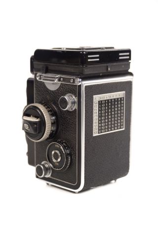 Rolleiflex 2.  8 F w/Carl Zeiss lens - Professional 6x6 TLR camera 5