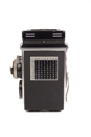 Rolleiflex 2.  8 F w/Carl Zeiss lens - Professional 6x6 TLR camera 6