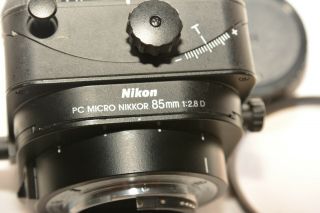 NIKON PC MICRO NIKKOR 85mm,  f2.  8 D TILT SHIFT LENS W/ REAR CAP & FILTER 2
