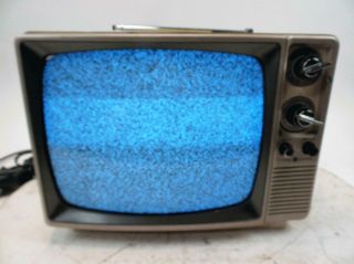 Vintage 1984 GE 12in Television Model 12XR5104 S 2
