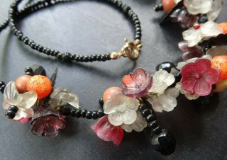 Vintage Red Orange Black Glass & Lucite Flower Bead Necklace - G17