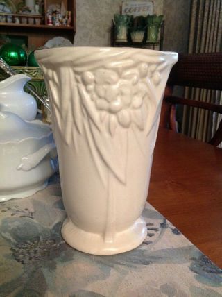 Vintage Mccoy 8” Leaves And Berries Matte White Vase - No Chips Or Cracks