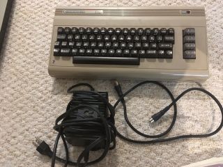 Commodore 64 personal computer With 1541 Disk Drive Cords And Manuals - 5