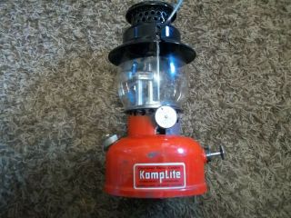 Vintage Kamplite Lrl21b Single Mantle Lantern Red Black