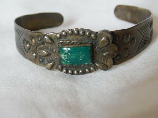 Vintage Native American 925 Sterling Silver And Green Turquoise Cuff Bracelet