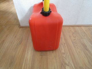 Vintage Scepter 6 Gallon Vented Gas Can Model J - 105 5