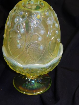 Vtg Fenton Topaz Vaseline Opalescent Art Glass Lily Of The Valley Fairy Lamp,