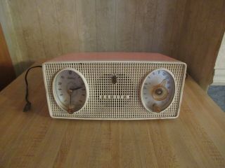 Vintage Mid Century Zenith Model B514v Telechron Clock Radio