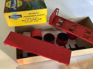 Vintage 1950s Athearn Ho Scale Heinz Red Pickle Car Nos Kit