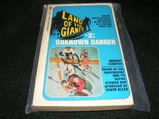 Land Of The Giants Vintage Paperback 3 Unknown Danger Pyramid Murray Leinster