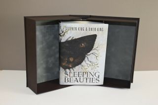 Stephen King - Sleeping Beauties - S/n Ed.  Of 850 - In - Cemetery Dance