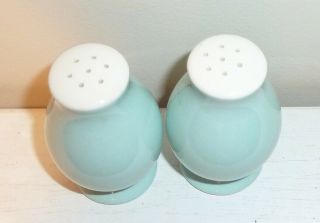 Vintage Curvy Retro 2 1/2 " Aqua Blue & White Ceramic Salt & Pepper Shakers