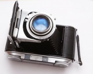 Voigtalnder Bessa Ii - Color Heliar Lens 6x9 Rangefinder Camera