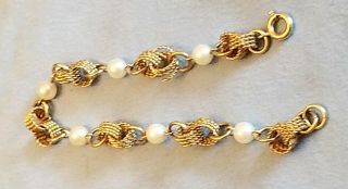 Exquisite Vintage Gold Tone Fresh Water Pearl 7 " Bracelet