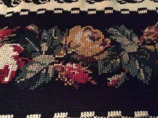 VINTAGE CROCHET CROSS STITCH FLORAL ROSE THROW LAP AFGHAN WITH FRINGE 61 x 41” 3