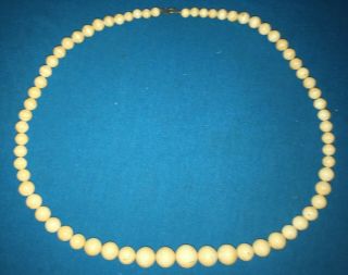 Vintage Long Pale Yellow Bead Beaded 30 Inch Strand Jewelry Necklace Nr