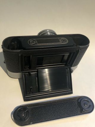 Leica M4 35mm Rangefinder Film Camera 21 mm Agulon Lens 21 mm viewfinder 6