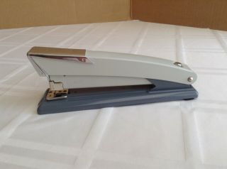 Vtg Novus B22 Desk Stapler Made In Germany