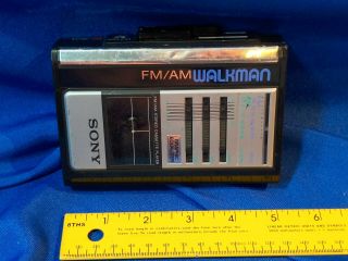 Sony Walkman Model Wm - F33 - F43 Vtg 80s Graphic Eq Cassette Tape Am/fm Radio