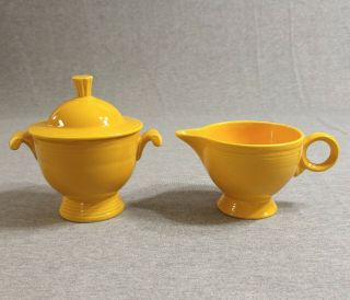Fiesta Vintage Yellow Creamer & Sugar Bowl With Lid - Fiestaware (1936 - 1969)