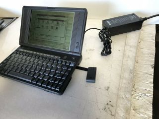 HP Omnibook 425 Handheld / Mini Laptop 486 with 5MB RAM,  634MB Flash/HDD Win 3.  1 5