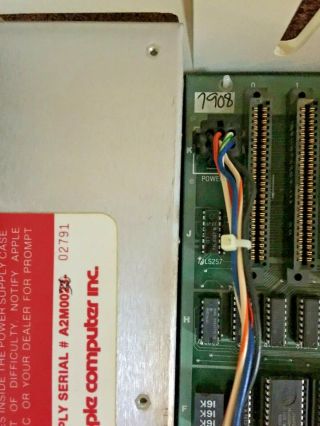 Apple II Computer SN A2S1 - 19457 Integer BASIC RPL Datanetics Keyboard 7908 Date 6