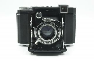 Zeiss Ikon Ikonta 532/16 w/Zeiss Opton 80mm f/2.  8 T Lens in Cond 2
