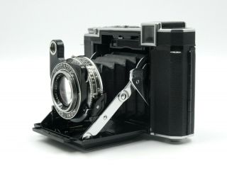 Zeiss Ikon Ikonta 532/16 w/Zeiss Opton 80mm f/2.  8 T Lens in Cond 4