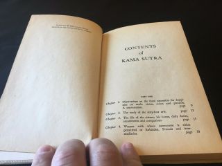 Vintage Kama Sutra by Vatsyayana 1963 Castle Books NYC - Pages Unturned UNREAD 5