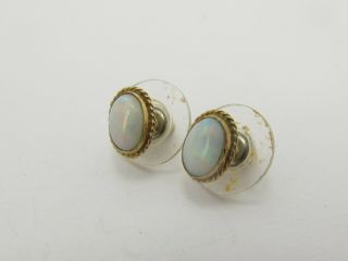 Vintage 9k 9ct 375 Gold & Opal Stud Earrings 2