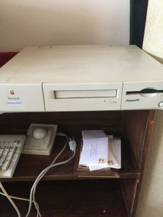 Vintage 1994 Apple Macintosh Performa 6116cd Power Pc Base Hard Drive