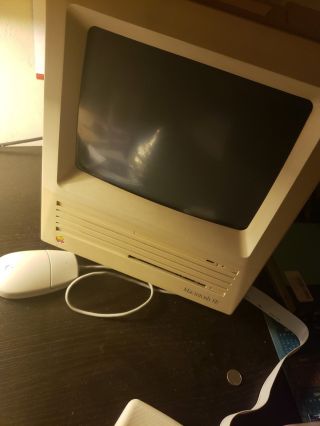 Macintosh SE M5011with a Floppy Disk Emulator with an SD card GREAT 7