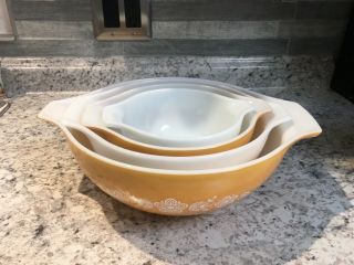 Vintage Pyrex Butterfly Gold Cinderella Mixing Bowls 4 Pc Set