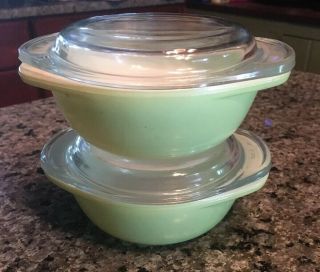 Two Vintage Pyrex Lime Green 8 Oz Small Individual Casserole Dishes W/ Lids