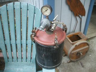 Vintage Devilbiss Pressure Pot Feed Tank With Regulator Steampunk Industrial